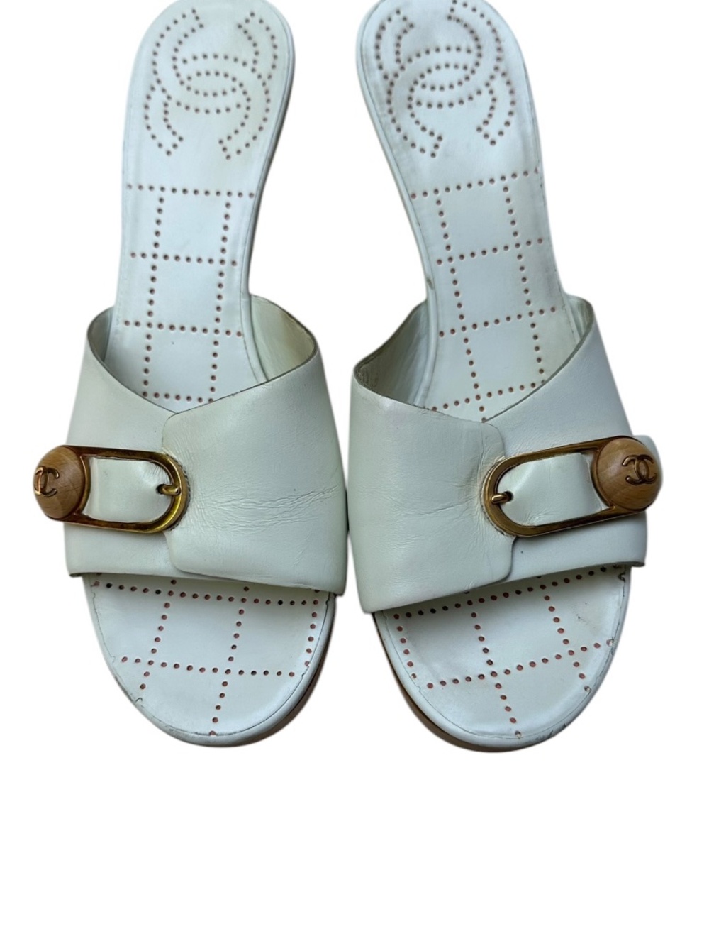 Vintage CHANEL Off White Leather Wooden Mules Clogs 37.5 C7.5 B CC logo Open Toe